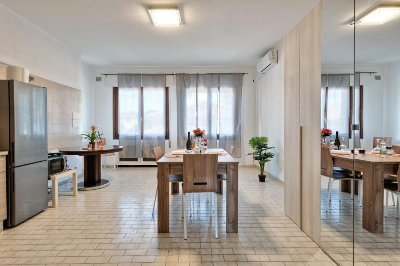 Zelo Venice Miramare Residence מראה חיצוני תמונה
